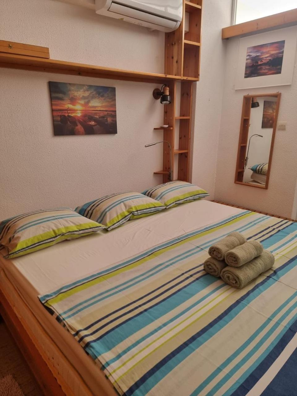 Atlas Apartment With Private Beach And Seaview Blue Loutraki  Bagian luar foto